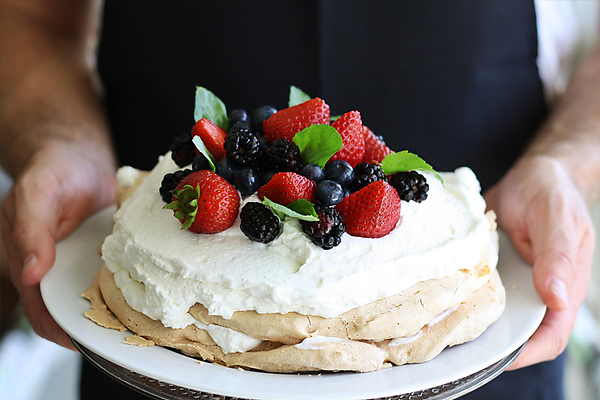 Summer Pavlova