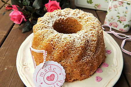 Valentines Bundt Cake 