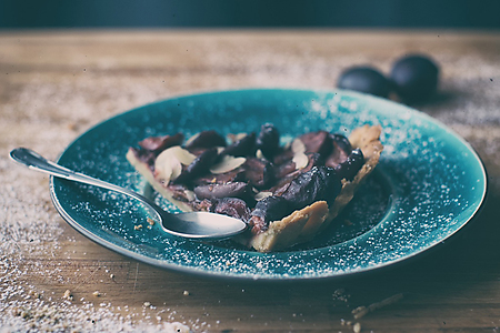 Summer Plum Tart 